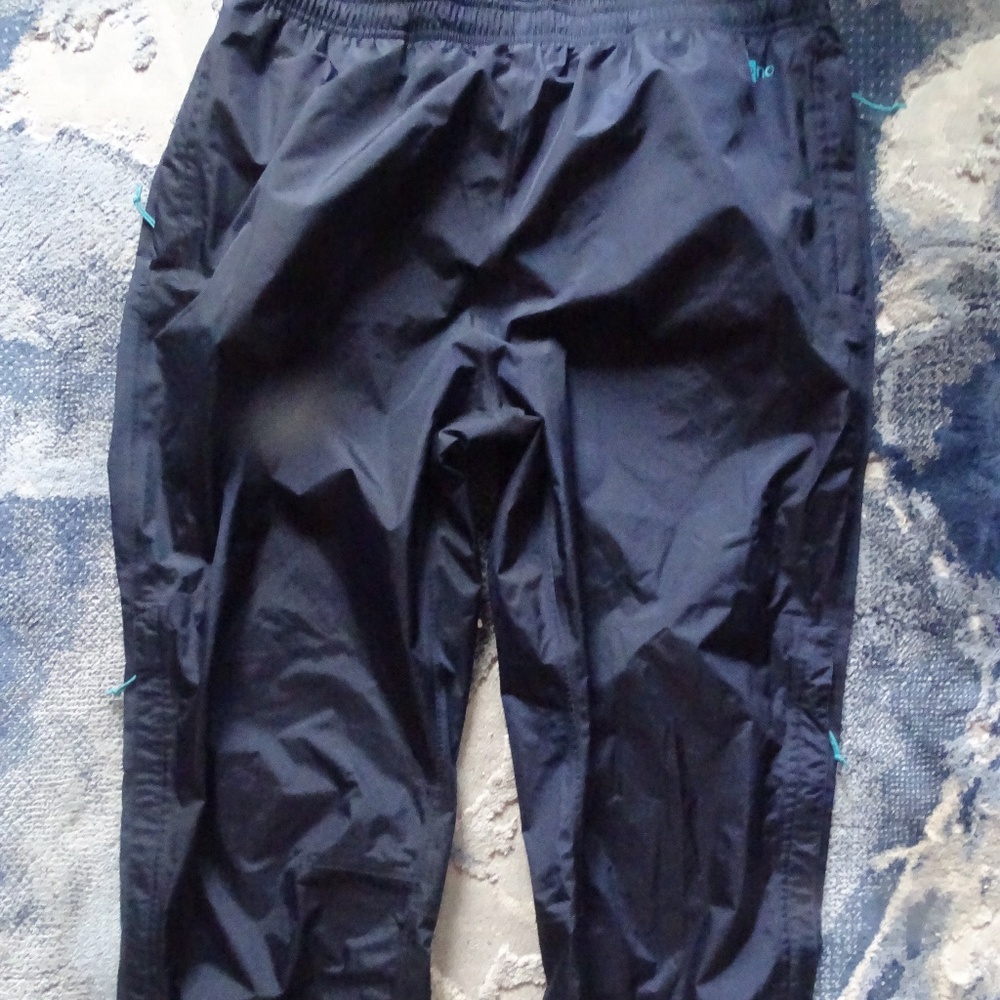 LIKE NEW PATAGONIA H2NO WIND PANTS SIZE LARGE NAVY/TEAL